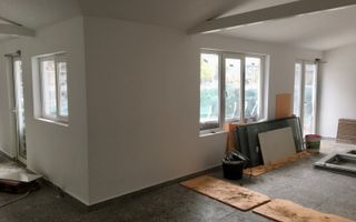 DE INCHIRIAT - spatiu comercial INTERSECTIE PIATA SUDULUi - Poză 3