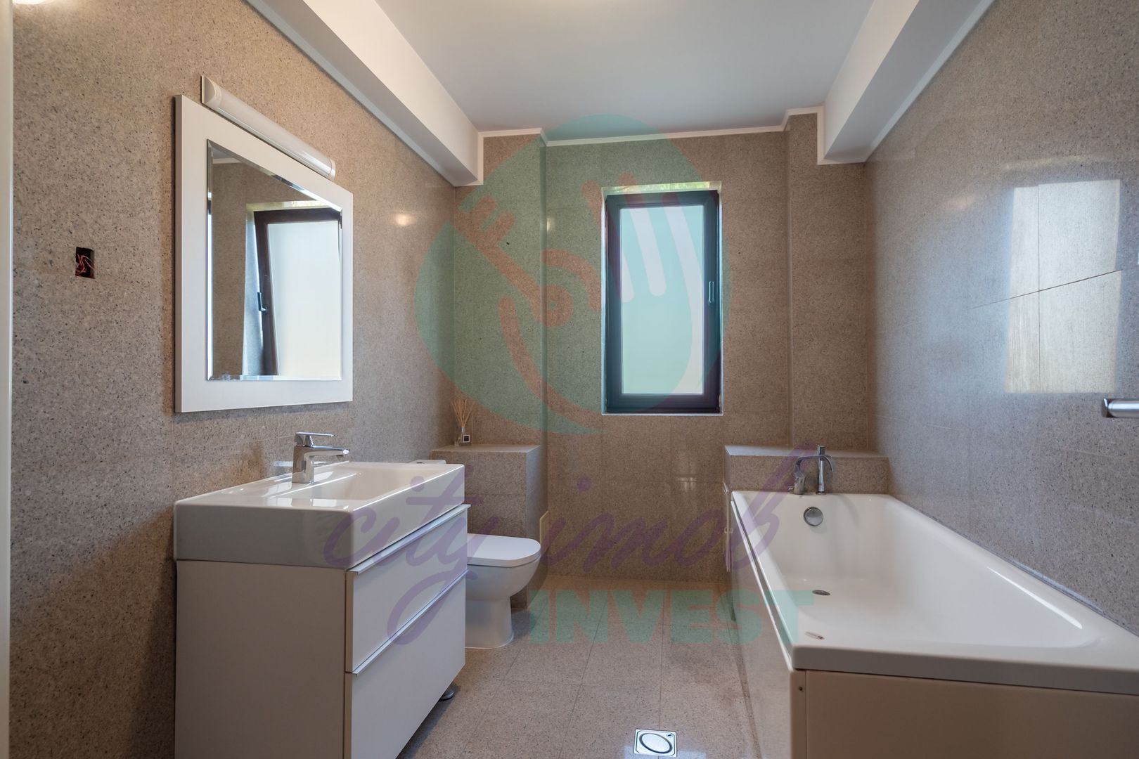 Casa in zona Vitan - Splai, ideala pentru orice tip de activitate sau locuinta - Poză 16