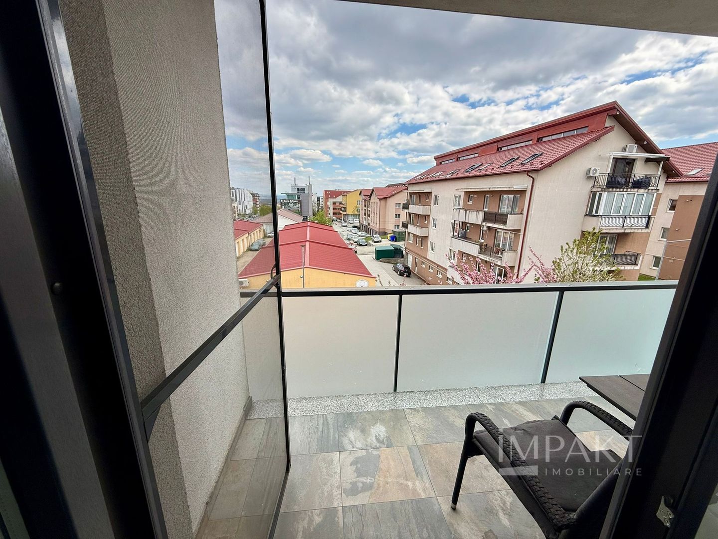 Apartament modern cu 2 camere, garaj si boxa in cartierul Buna Ziua - Poză 7