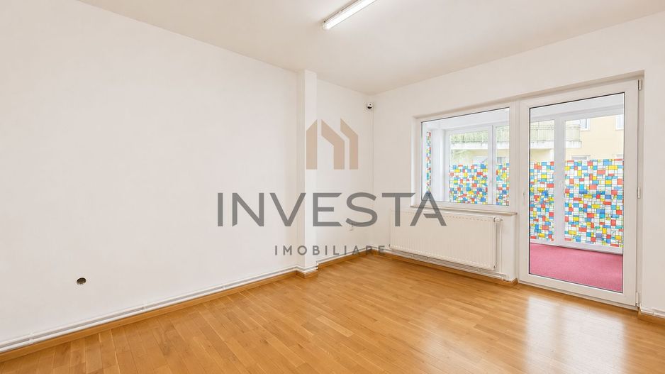 Vila spatioasa cu 15 camere de inchiriat in zona Andrei Muresanu - Poză 15