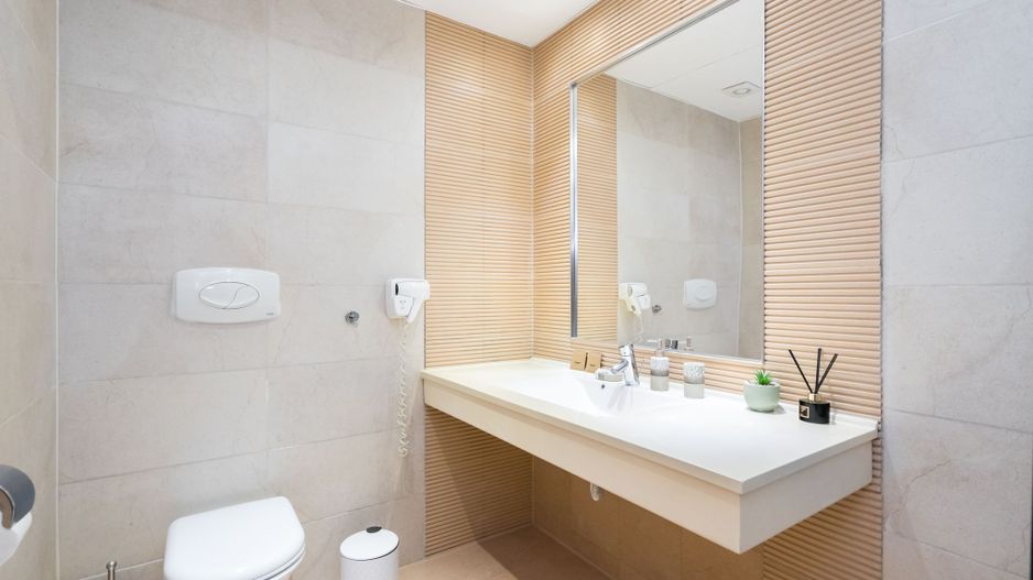 Garsoniere 10 proprietati Rin Grand Residence sub contract Airbnb - Poză 15