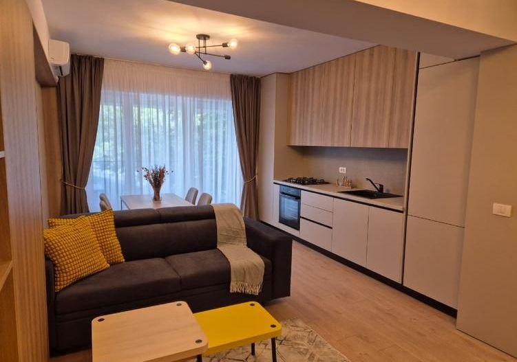 Particular inchiriez apartament - Poză 1