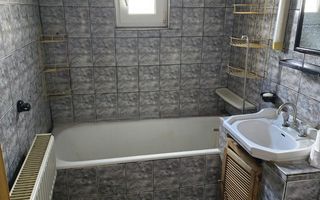 Apartament cu 3 camere de vanzare in Turda - Poză 10