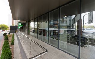 Vânzare, spațiu comercial, 946 mp, bd. Renașterii Naționale, Râșcani - Poză 2