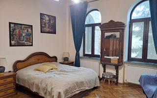 Apartament 2 camere la casa, curte si garaj! zona centrala! - Poză 5