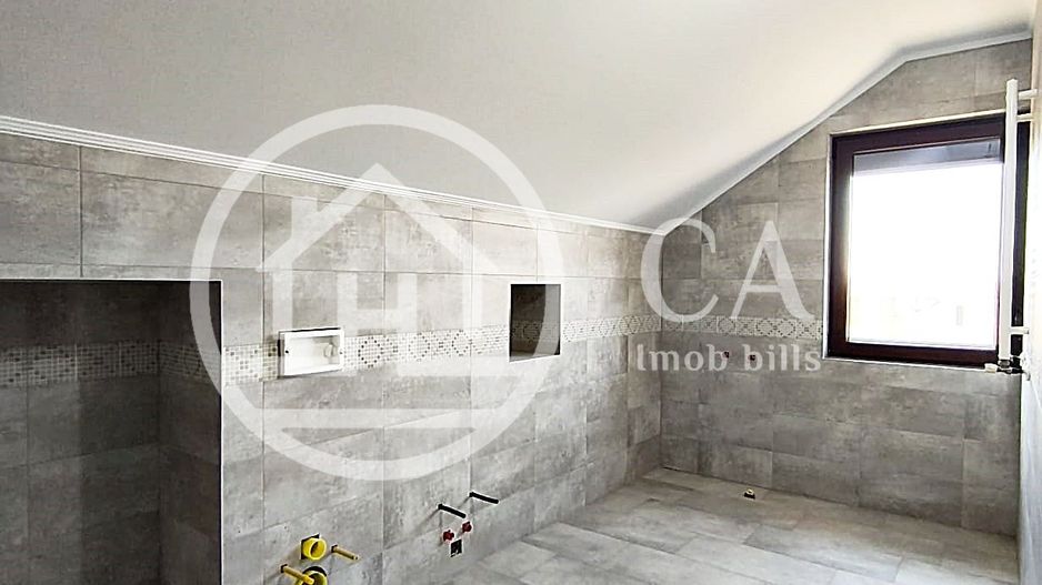 Casă de vânzare cu 4 camere în Cihei, Bihor - Poză 9