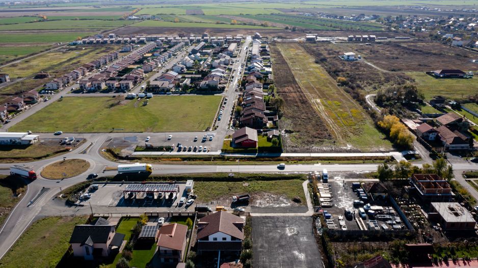 Teren intravilan pe artera principală în Săcălaz - Poză 8