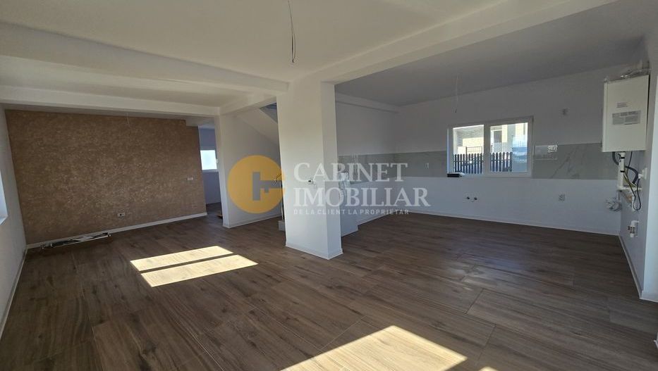 MIROSLAVA - Casa individuala - 4 camere - teren drept - finisaje moderne - Poză 2