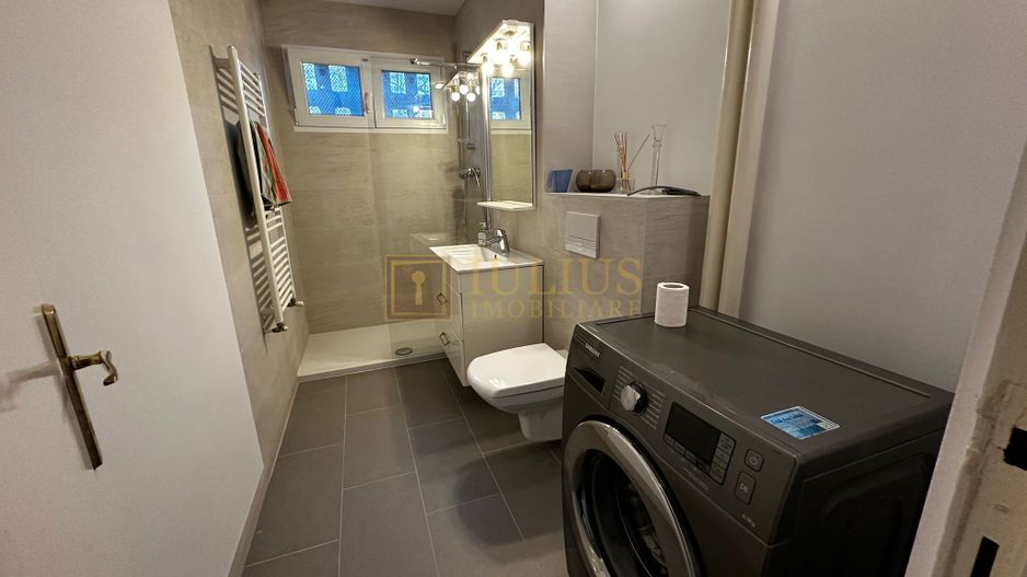 4 camere, 2 bai, centrala proprie - Poză 12