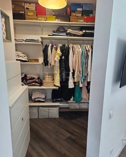Apartament modern cu 2 camere, 2 balcoane și vedere deschisă. - Poză 10