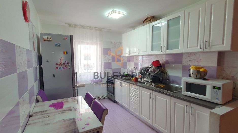 Apartament cu 2 camere, zona Hotel Paradis! - Poză 1
