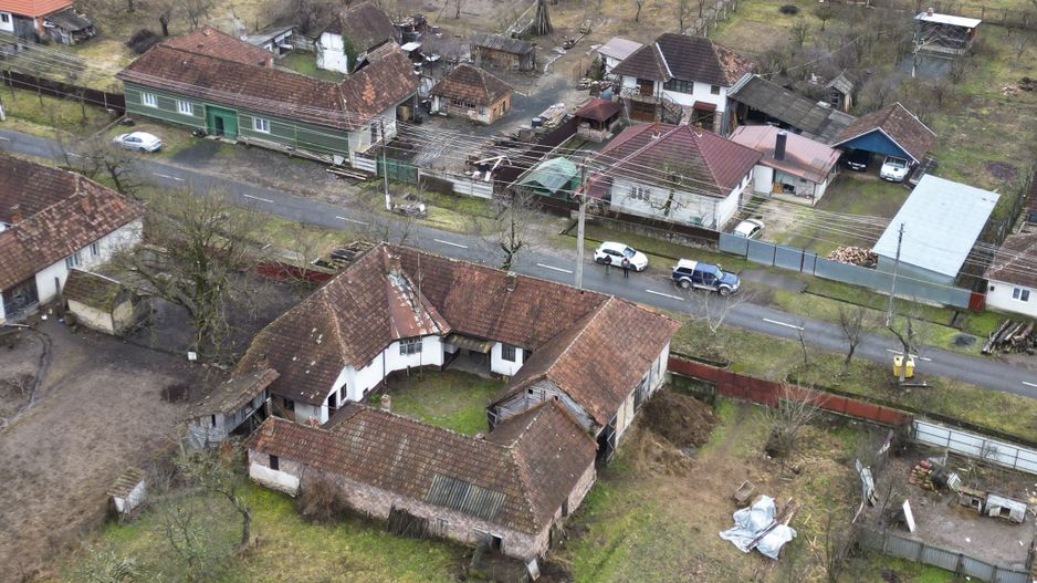 Casă impresionantă, cu anexe în Dezna-Moneasa! - Poză 38