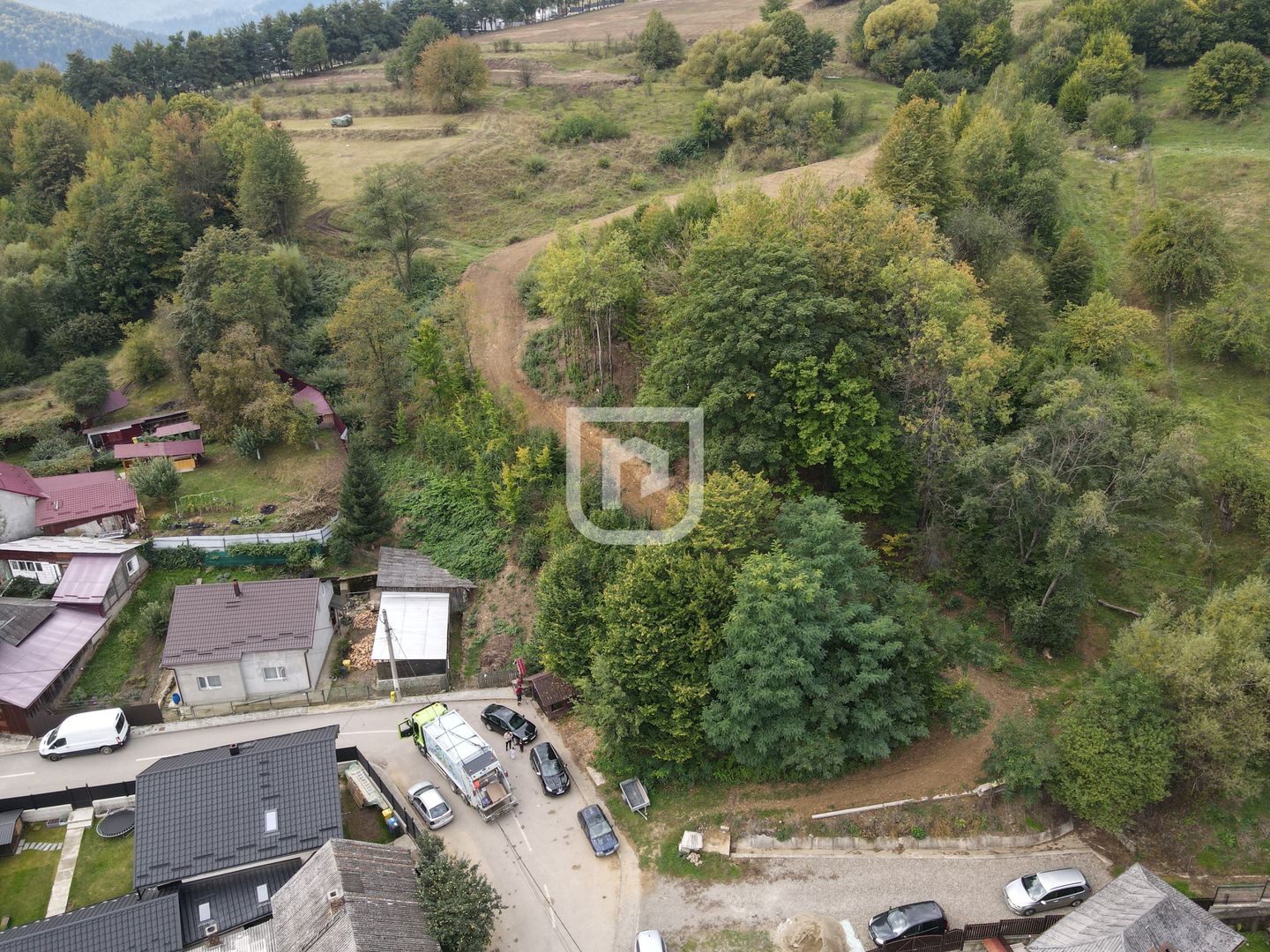 Teren intravilan 6.500mp central Gura Humorului - Poză 2
