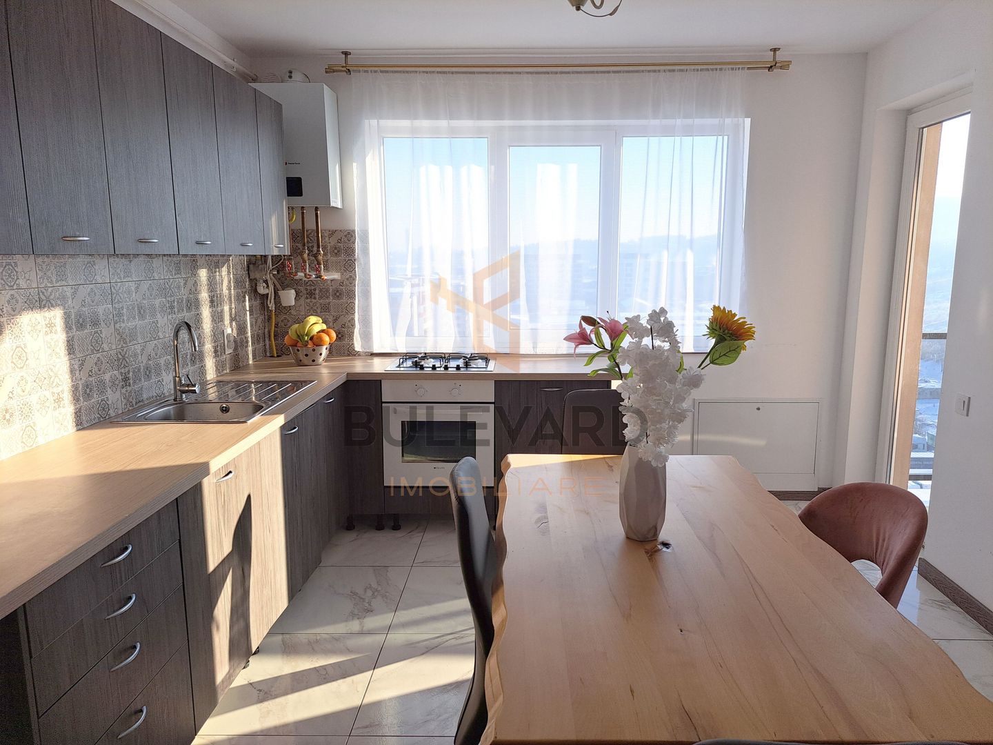 Apartament 2 camere la cheie, zona Vivo-Metro - Poză 1