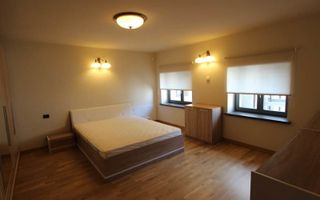 Apartament cu 3 camere de închiriat în zona Pța Unirii - Poză 14