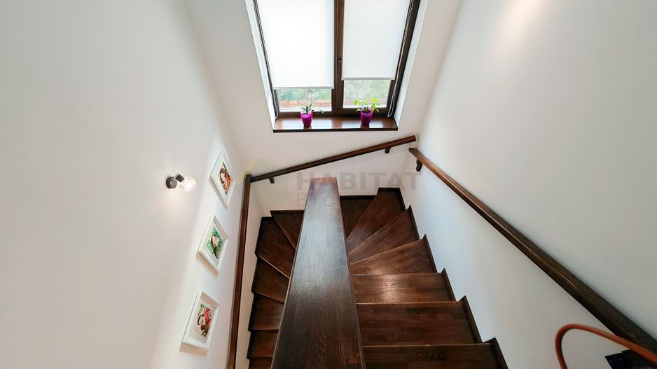 Prima inchiriere, vila cocheta, cu accente exotice - Poză 20