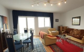 Apartament spațios, mobilat modern, cu parcare și garaj– zona Câmpului - Poză 3