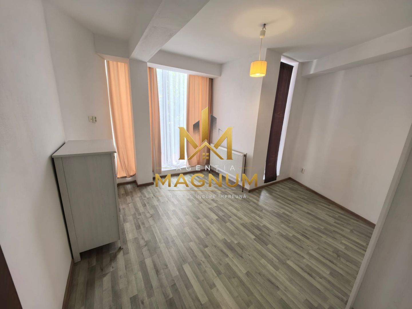Casă modernă de închiriat – Strada Griviței  P+E1 - Poză 1