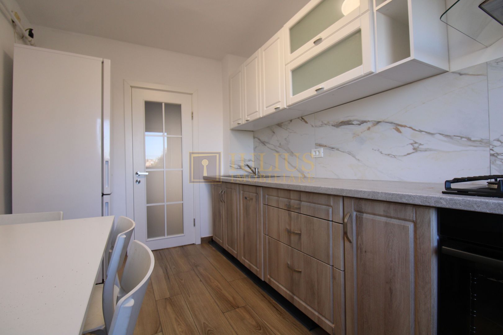 Zona Olimpia, 4 camere + 2 bai, centrala proprie. - Poză 15