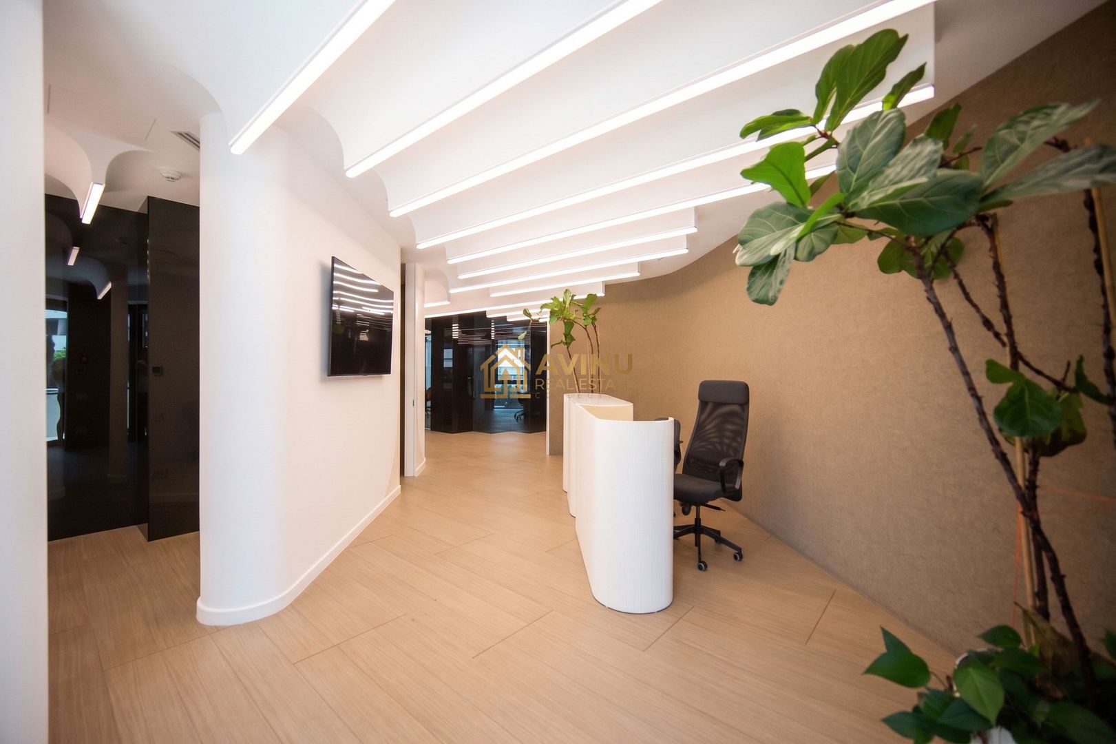Spațiu Comercial Versatil 356mp în Cortina North | 0% Comision - Poză 1