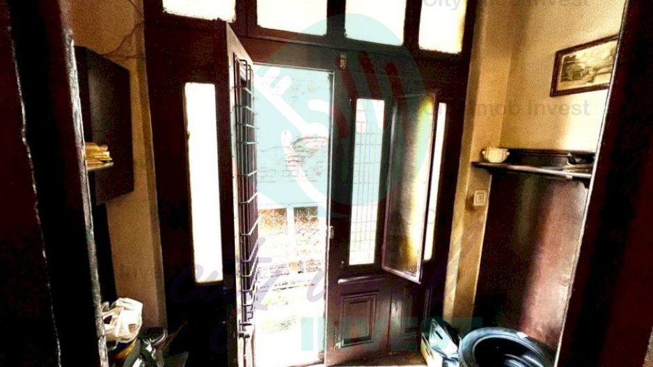 CASA CU CURTE PROPRIE PARCUL CAROL - Poză 9