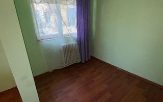 vand apartament 3 camere, parter, zona Autogara, gaz pe scara - Poză 3