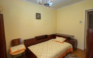 Apartament 2 camere etaj 2 | Traian Spital nr 2 | Mutare imediata - Poză 3
