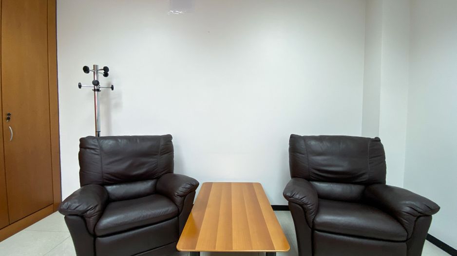 Cladire cu functiuni mixte - Poză 14