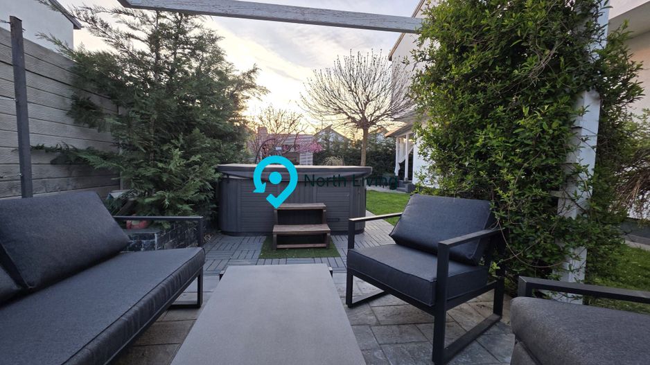 Casa 4 camere + curte 300 mp Tunari - Poză 27