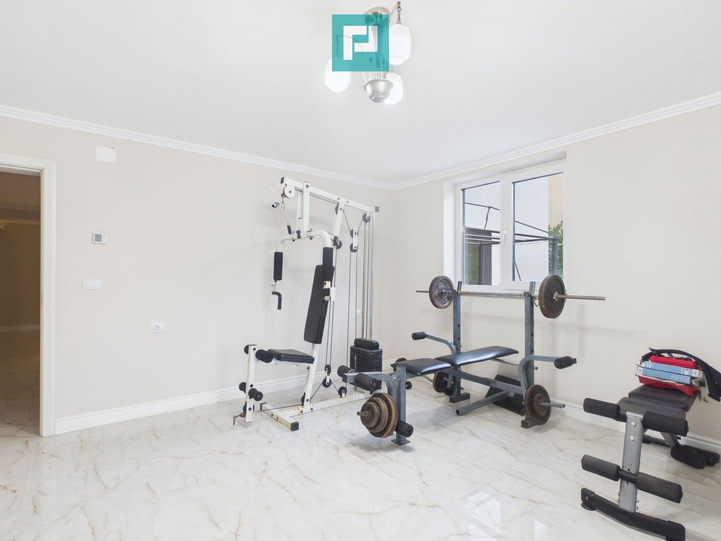 Casă de lux Oncea, piscină, 400 mp - Poză 18