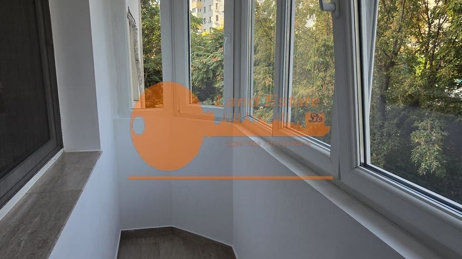 Apartament cu 4 camere in zona Lacul Tei - Bloc Reabilitat - Poză 4