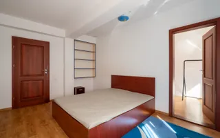 Casa in zona Vitan - Splai, ideala pentru orice tip de activitate sau locuinta - Poză 13