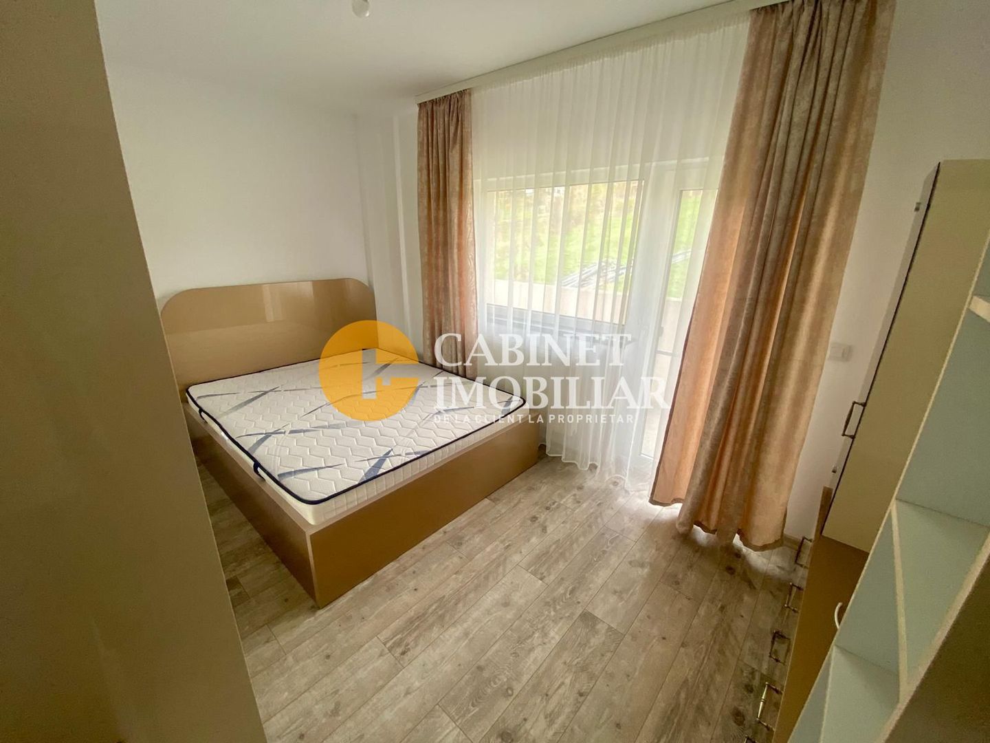 VISAN - 3 CAMERE - BLOC NOU - INTABULAT - LOC PARCARE INCLUS - Poză 1