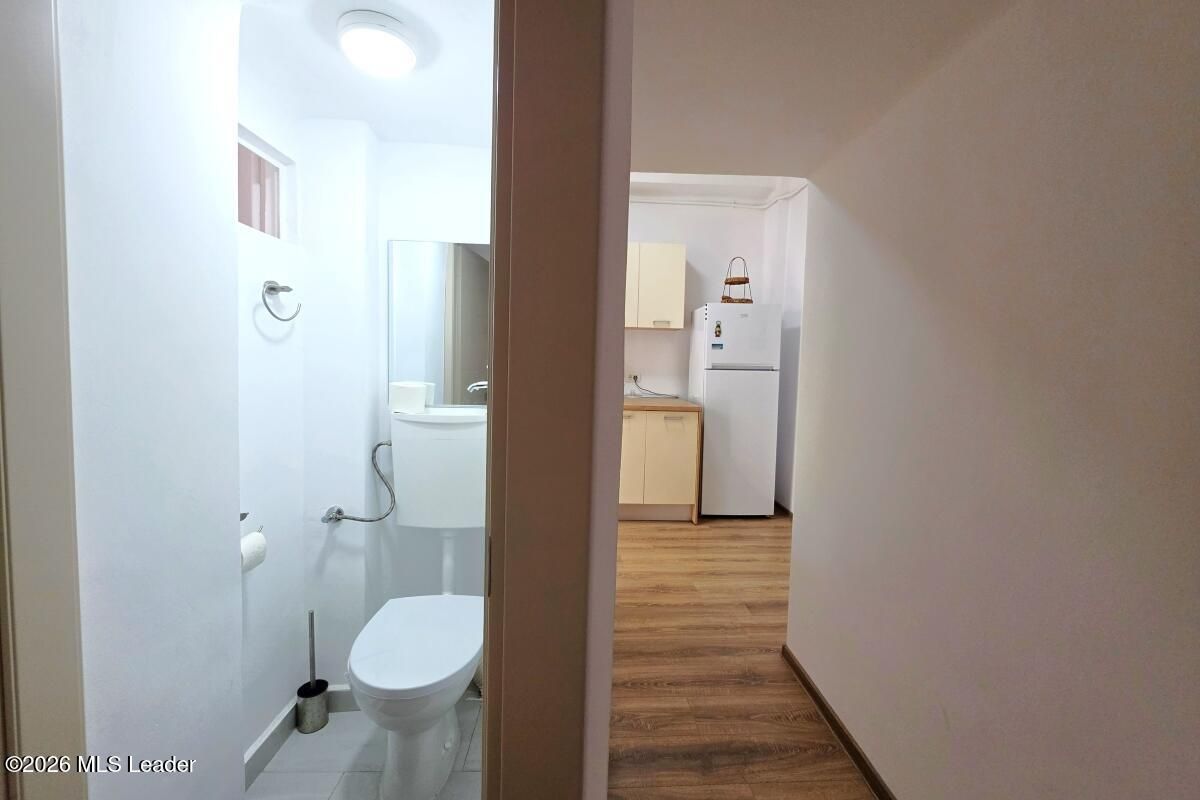 Piata Romana, 4 camere 138 MP total, Etaj 2/9, renovat - utilat, liber - Poză 18