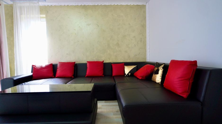 Apartament 2,5 camere de Vânzare - Avantgarden 3 Bartolomeu - Poză 2