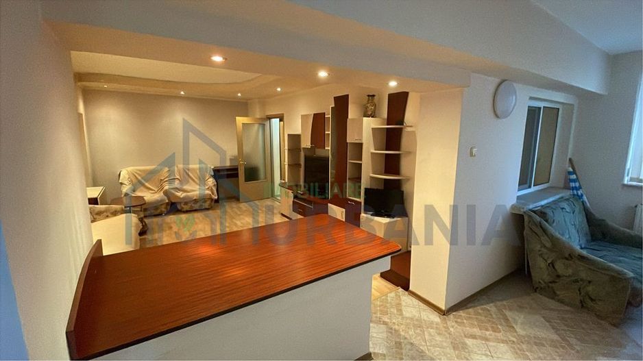 # inchiriez ap 4 camere Selgros Nicolina Iasi - Poză 2