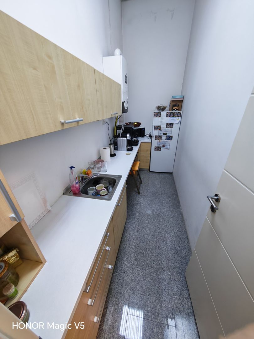 Birouri luxoase in zona centrala - Poză 17