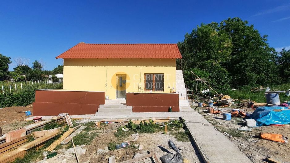 🏡Casă Plan Parter+Mansardă Voinești 60 mp utili + 400 mp teren - 59.900 Euro 💰 - Poză 4