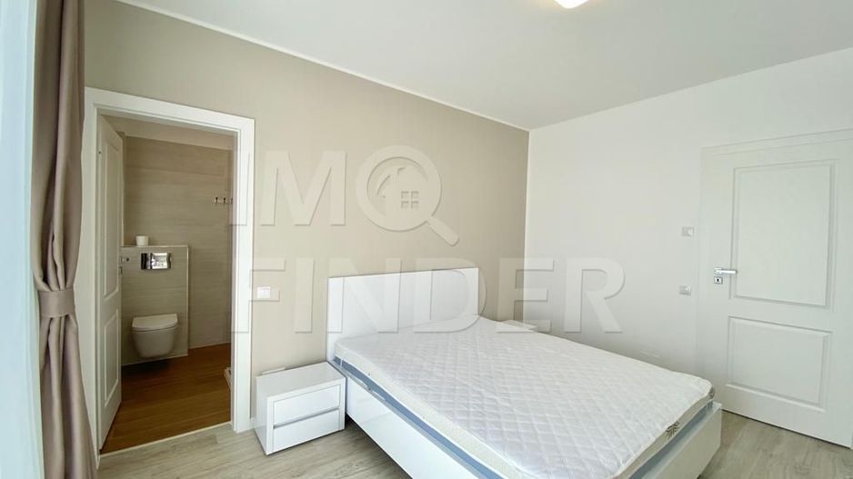 Inchiriere apartament 3 camere situat in vila privata, zona UMF - Poză 15