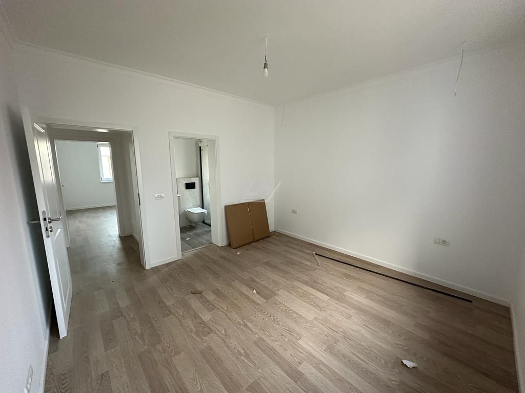Duplex modern pe parter. Toate utilitatile. - Poză 9