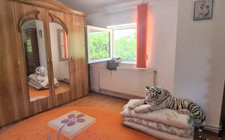 Vila pretabila pensiune + restaurant,  10 camere,  1000MP teren - Poză 20