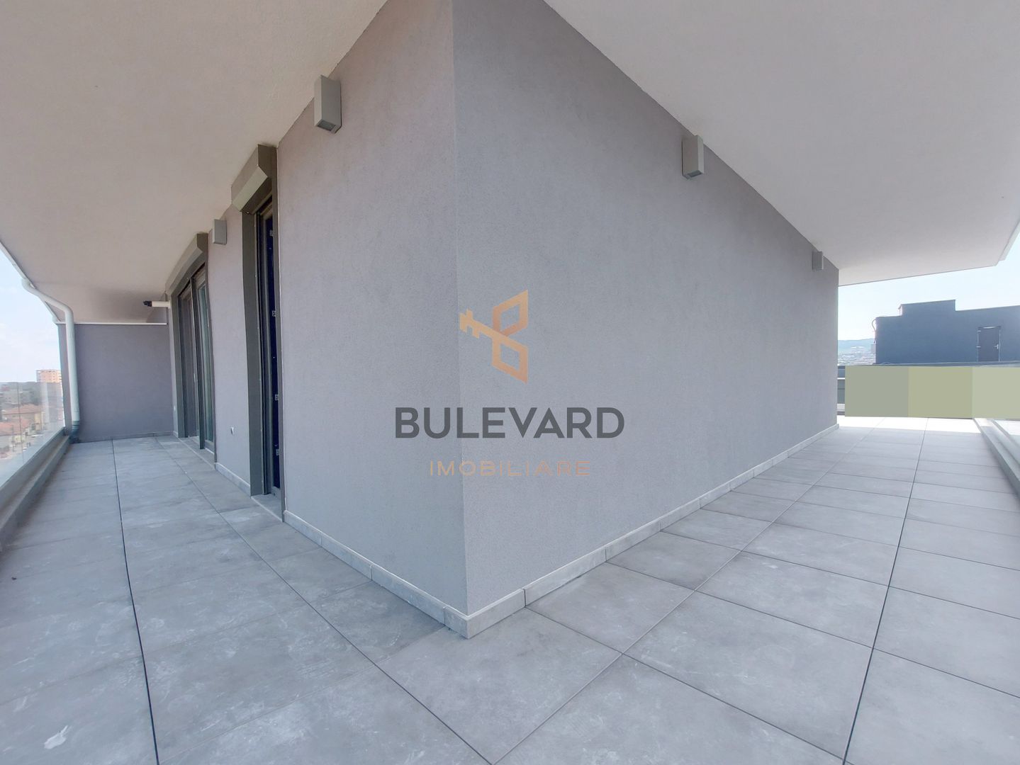 Penthouse cu terasa de 54 mp, zona strazii Anton Pann! - Poză 2