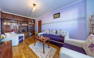 Apartament 3 camere, vedere superbă, Răcădău, str. Carpenului - Poză 1