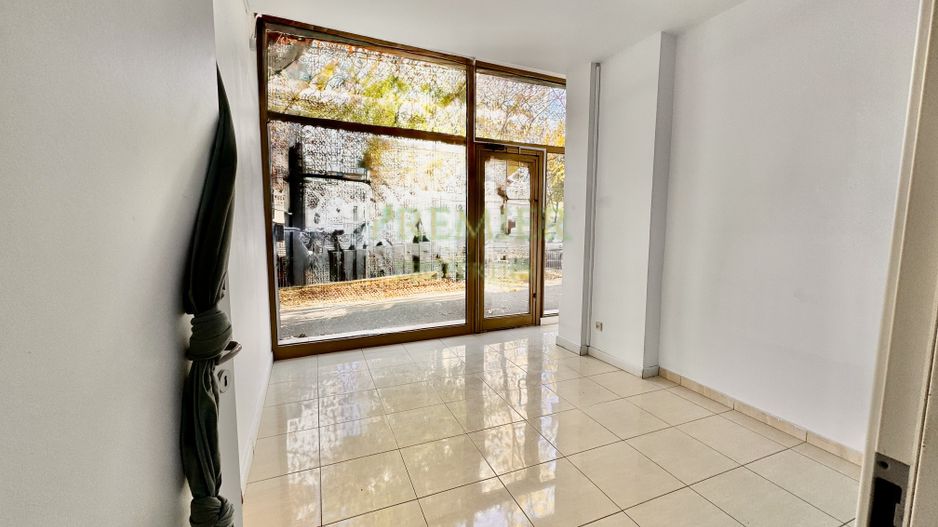 SPATIU 240 MP | 140 PARTER+100 SUBSOL | TRAFIC | VITRINA MARE | FARA HORECA | - Poză 2