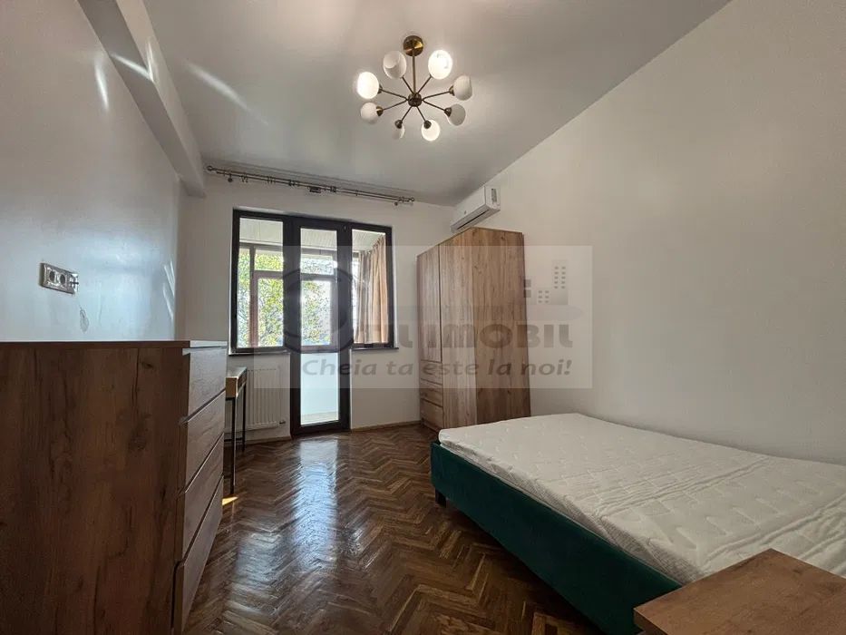 Apartament 3 camere UMF -CENTRU -699 EURO - Poză 3