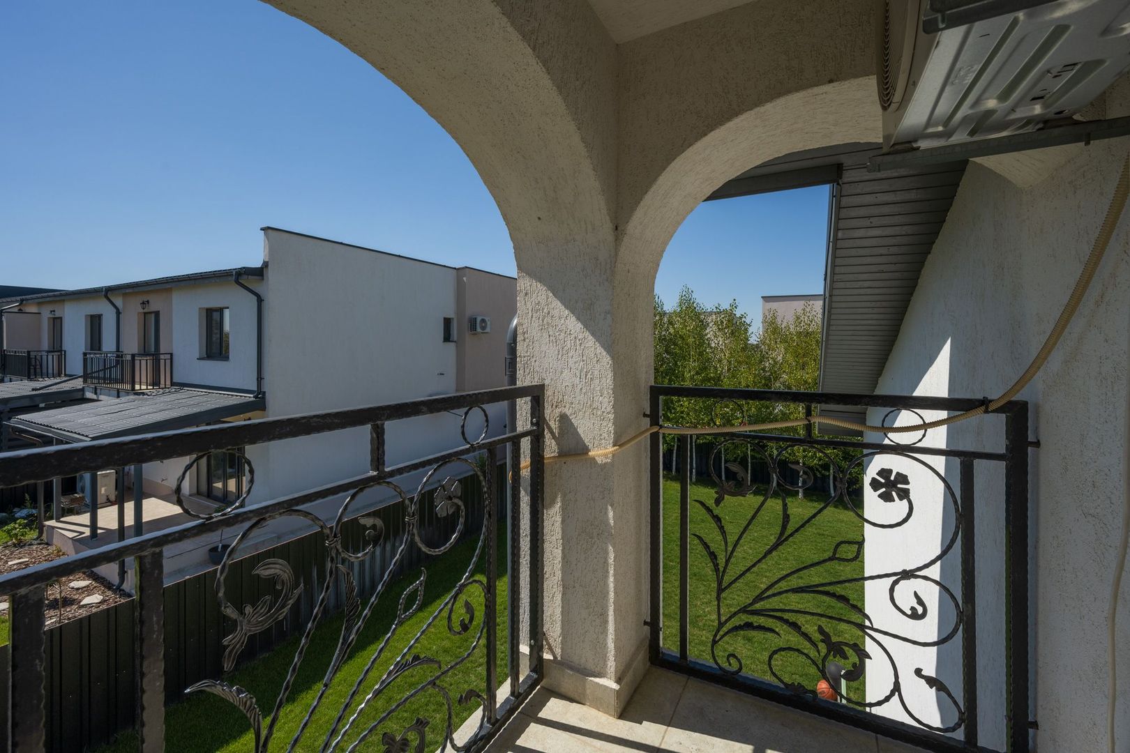 Casa cu Mesteceni!  Complex Lalelelor Domnești - Poză 45