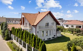 Vila / Casa superba cu 5 camere zona | 1032 mp teren |  Sanpetru Brasov - Poză 15