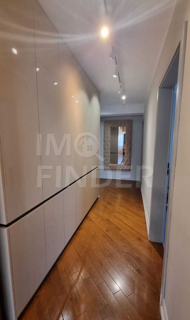 Inchiriere apartament cu 3 camere ultrafinisat zona Piata Engels - Poză 9