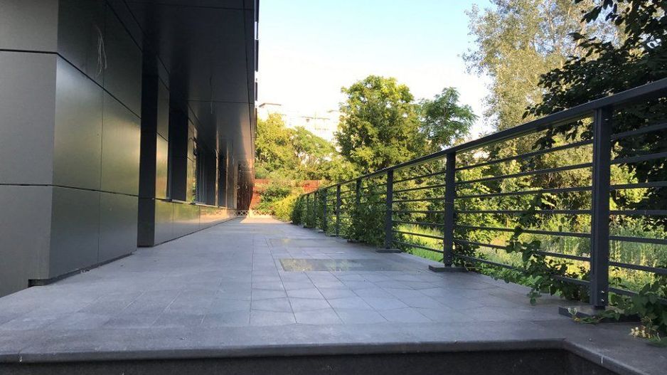 Spatiu comercial si   birouri intersectie Timpuri Noi, suprafata  250mp+terasa, - Poză 2