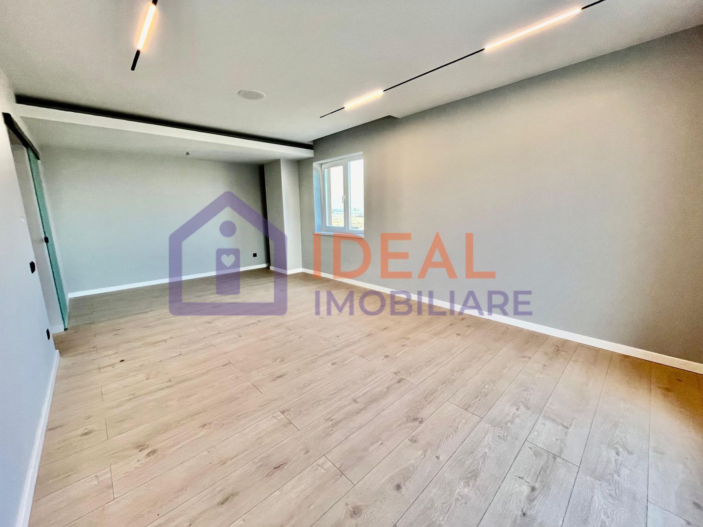 Penthouse cu 3 camere LA CHEIE, cu terase de 200mpu, zona Calea Surii Mici - Poză 6